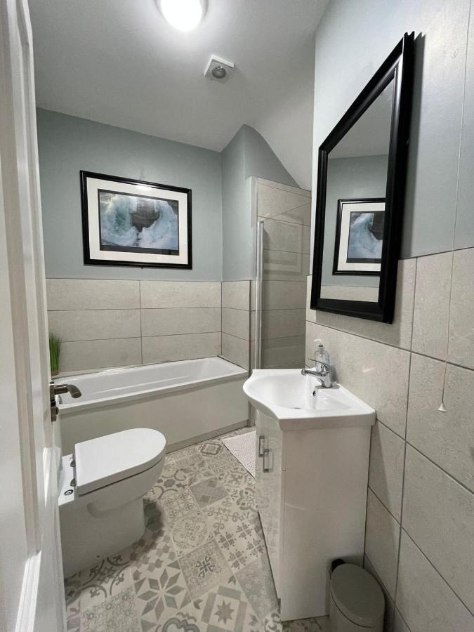 Dundrum Tonn Ruray Sea View Luxury 2 Bed Apartment מראה חיצוני תמונה