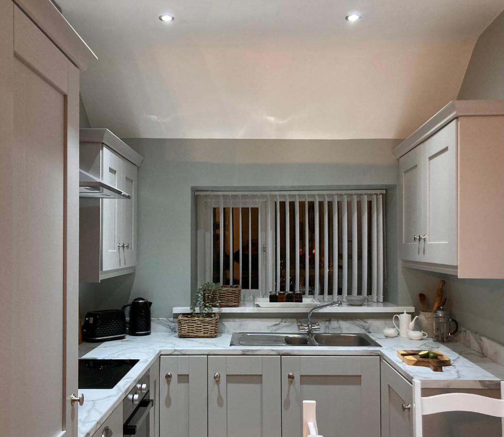 Dundrum Tonn Ruray Sea View Luxury 2 Bed Apartment מראה חיצוני תמונה