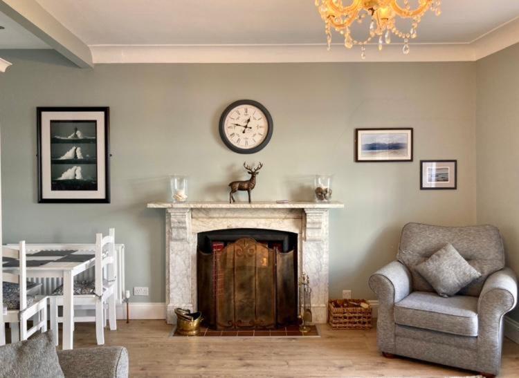 Dundrum Tonn Ruray Sea View Luxury 2 Bed Apartment מראה חיצוני תמונה