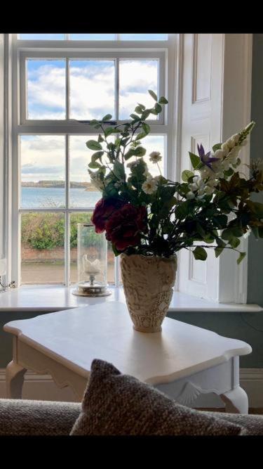 Dundrum Tonn Ruray Sea View Luxury 2 Bed Apartment מראה חיצוני תמונה